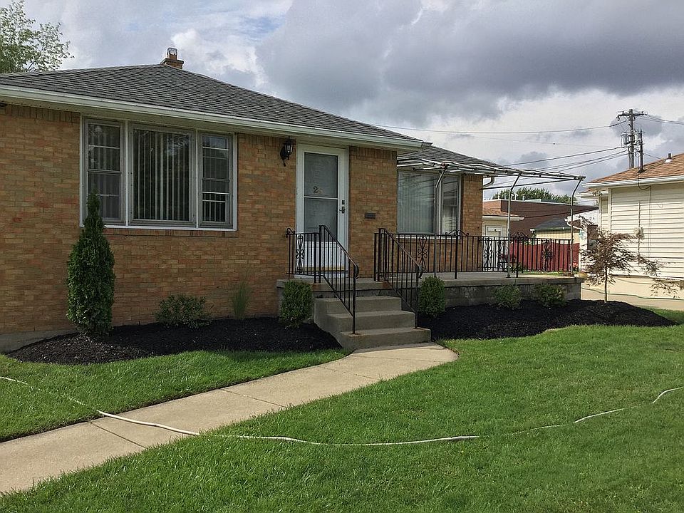 1st image of 25 Alden Ave