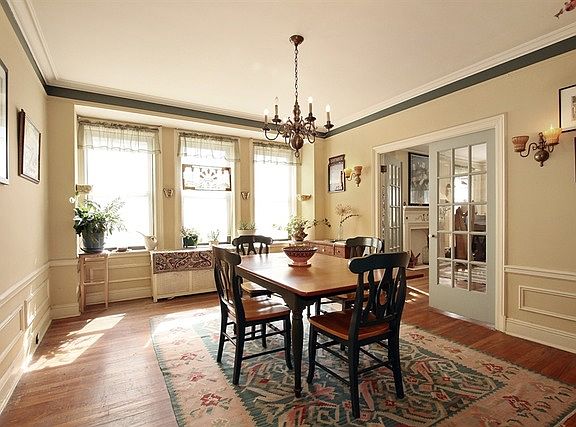 4th image of 7321 S South Shore Dr APT 1E