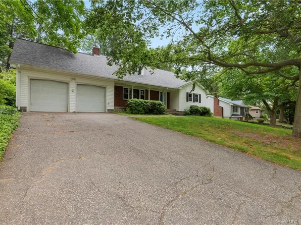 36 Glen Drive, Ansonia, CT 06401