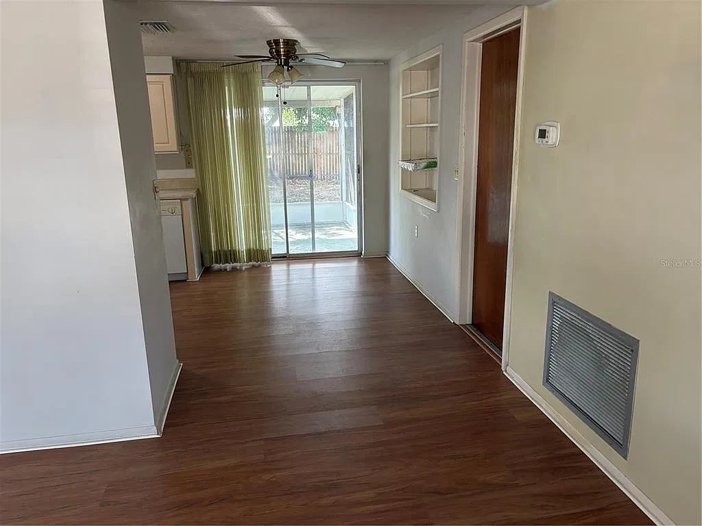 2 bed, 1.0 bath, 824 sqft, $1,400 — Photo 4