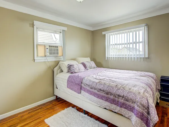 627 Beach 65th Street image 17 of 30