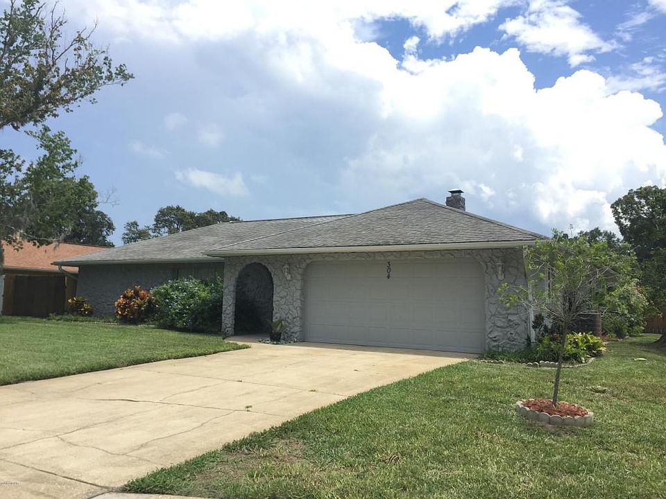 2nd image of 304 Sagewood Dr