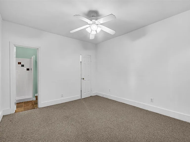 5419 Gulfton St #G — Photo 14