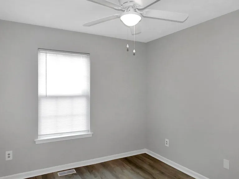 21370 Lexington Dr — Photo 4