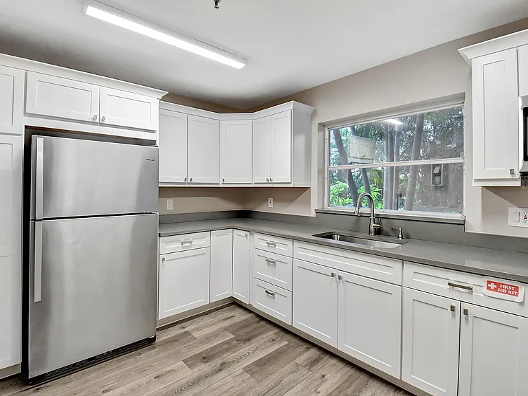 8256 Summerbreeze Ln — Photo 39