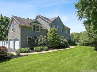 538 Osgood St, North Andover, MA 01845