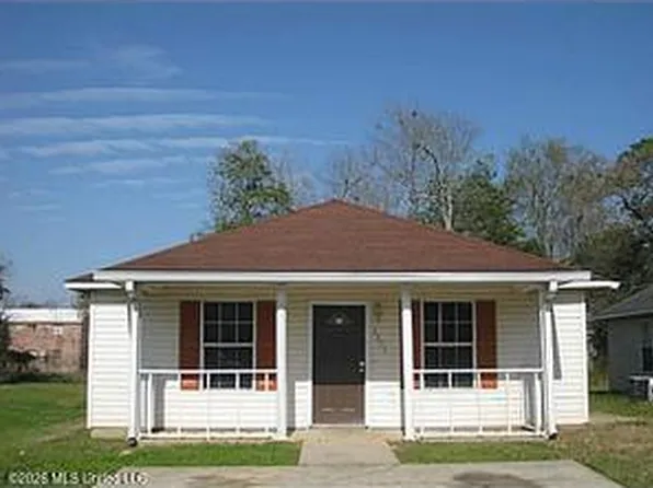 1104 Beach Ave, Gulfport, MS 39501