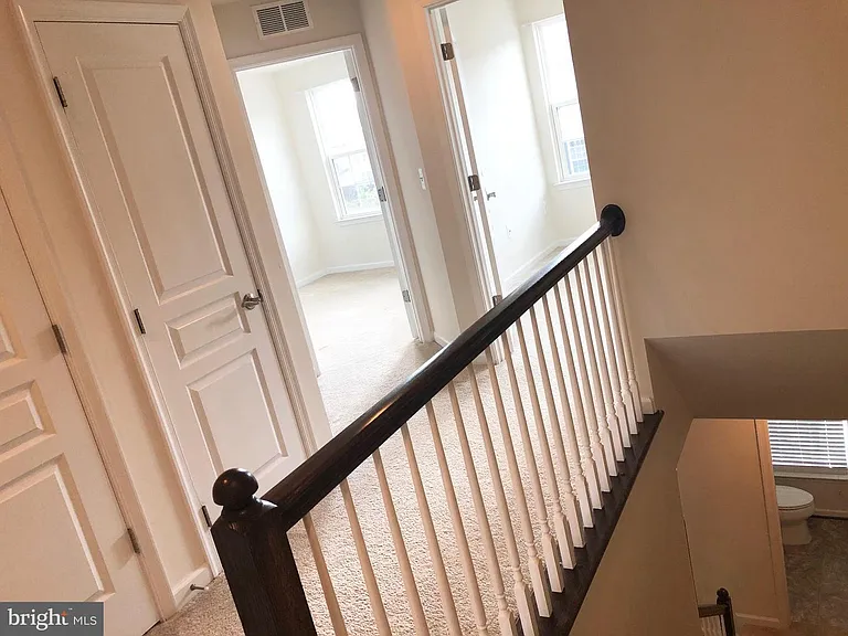 8323 Heritage Crossing Ct — Photo 12