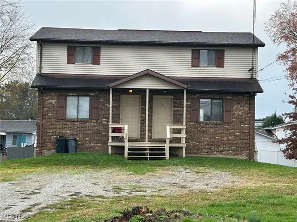 906 17th St, Vienna, WV 26105