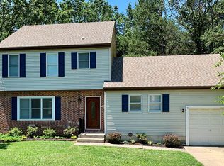 25 Winfield Rd, Sicklerville, NJ 08081