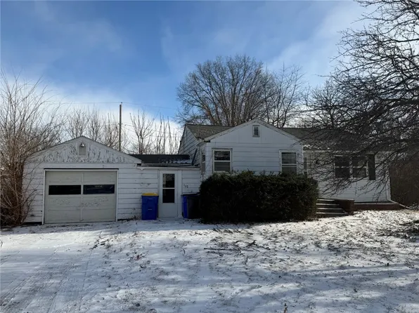 508 S Market St, Solon, IA 52333