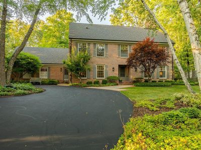 1260 East Dean Rd, Fox Pt, WI, 53217