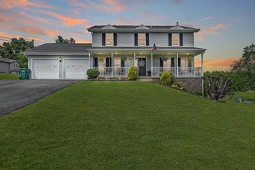 1st image of 15346 Woodstone Cir