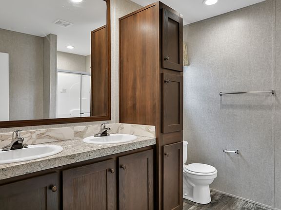 5th image of 607 Pelican Pl