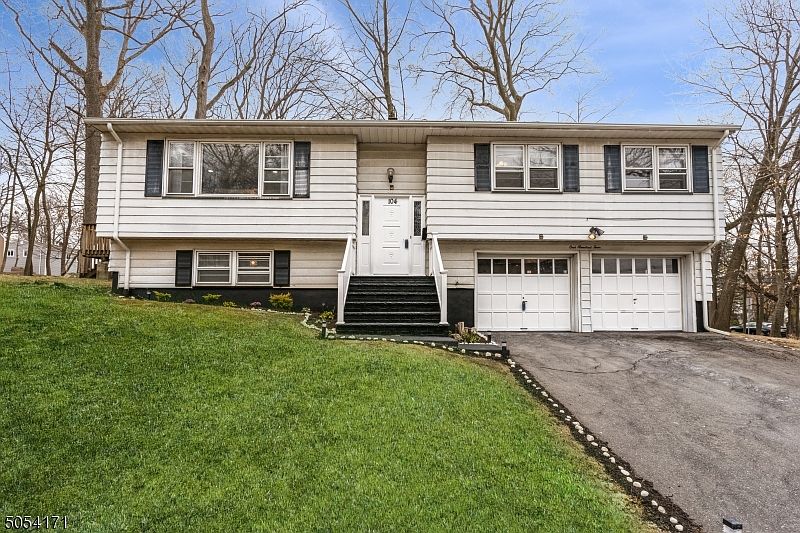 104 N Livingston Ave Livingston Nj Mls Zillow