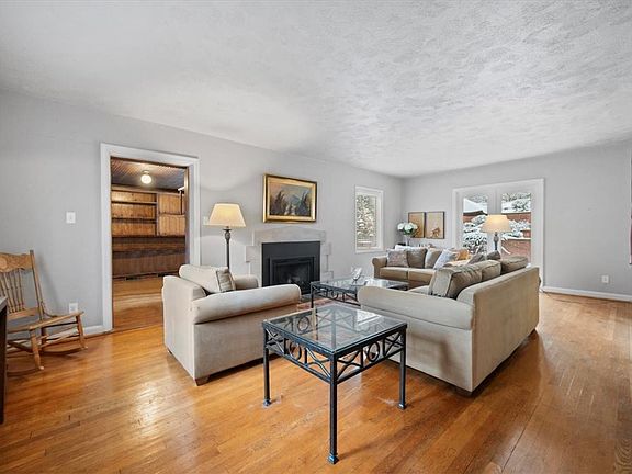 5th image of 197 Woodhaven Dr