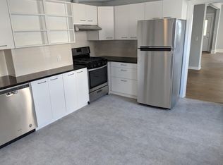15 Sharon St, Waltham, MA 02453