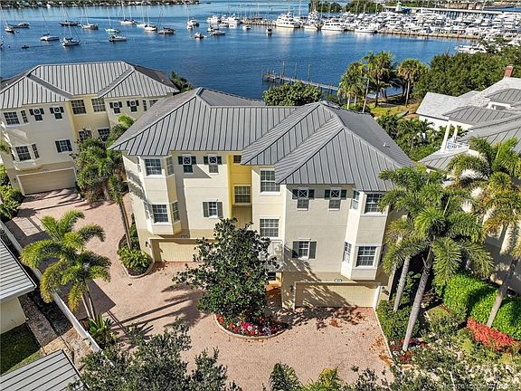 2nd image of 334 SW Atlanta Ave