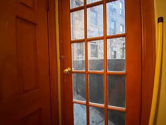 Rented by Urban Real Estate Property Group Inc | media 9