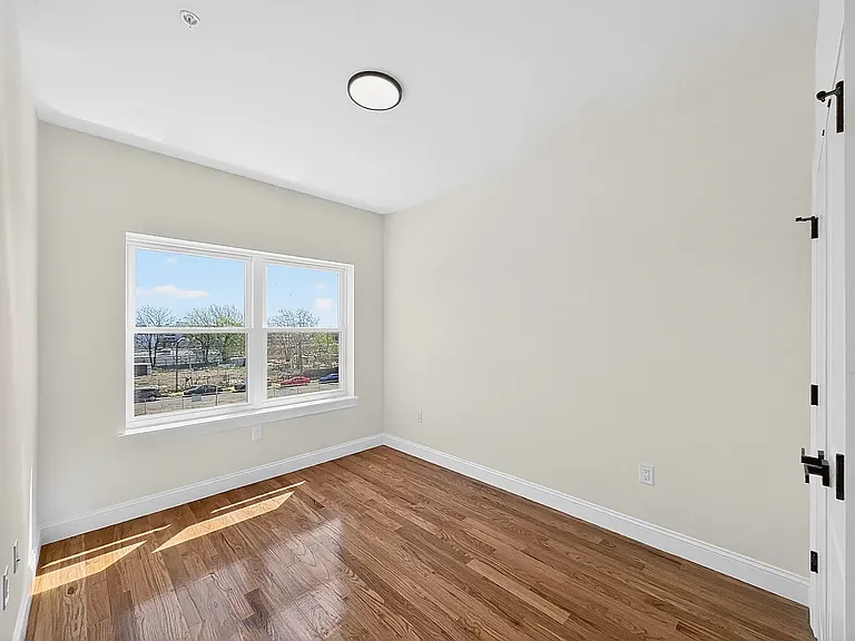 266 Hunterdon St #3 — Photo 14