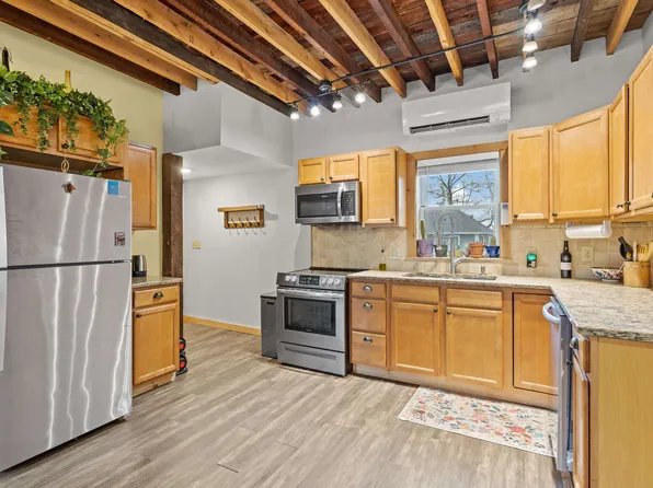 142 Broadway #3, Dover, NH 03820