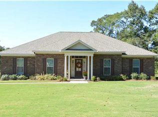 1355 Oak Valley Rd, Tallassee, AL 36078