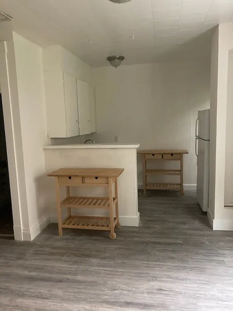 Third Avenue Apartments — Photo 4