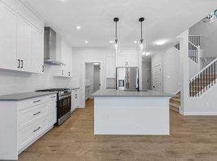 1067 W Fowler Rd SW, Airdrie, AB T4B 5T1