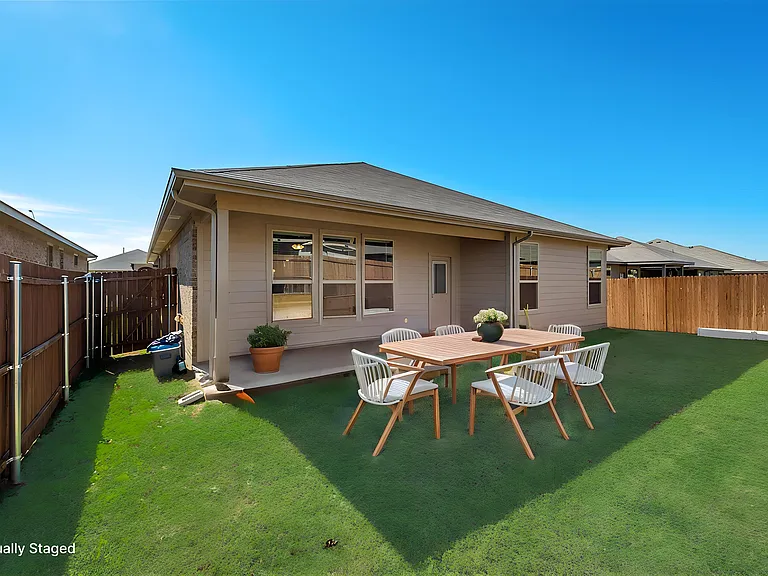 Virtually Staged Back Yard