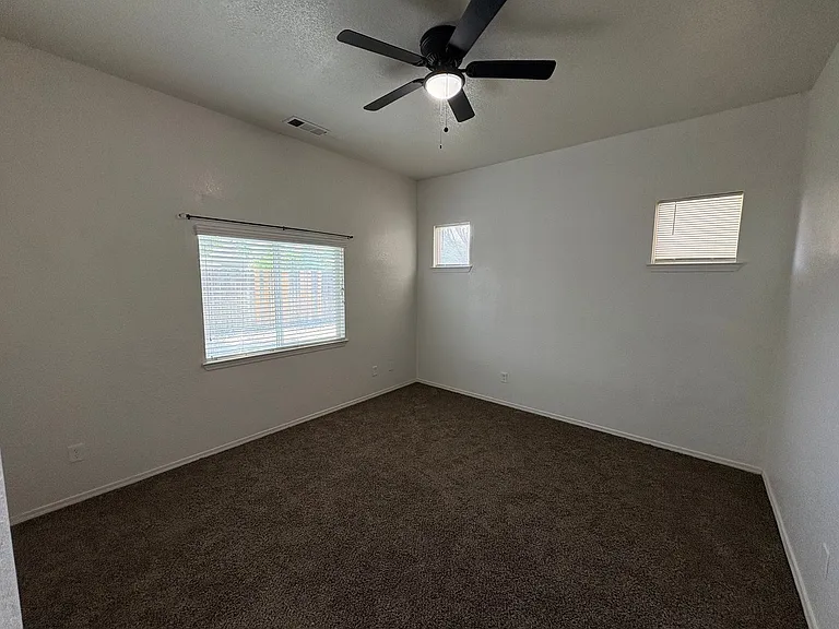 1040 N Sumter Ct — Photo 27