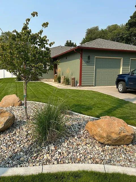 3 bed, 1200 sqft, $1,800 — Photo 1
