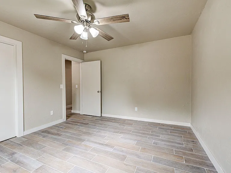 501 N Morgan Dr — Photo 25