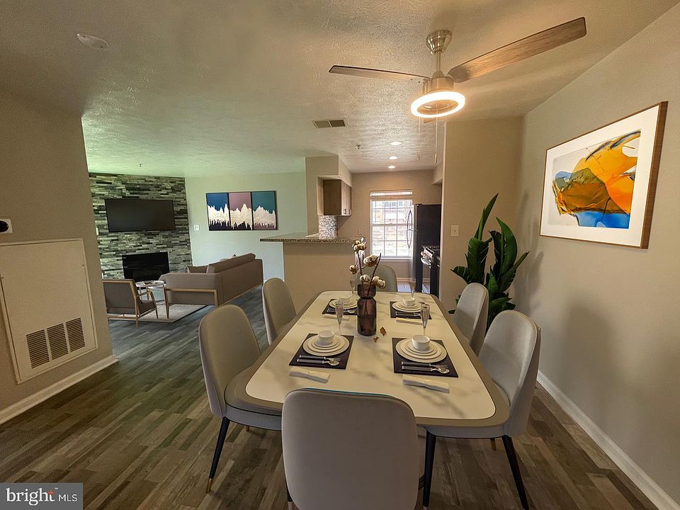 1st image of 8911 Town Center Cir APT 212