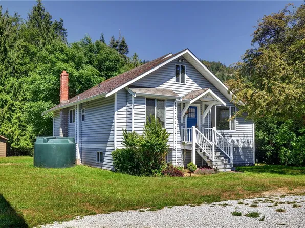 2401 Fulford Ganges Rd, Saltspring Island, BC V8K 1Z4