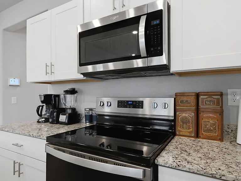 73 Hawk Ave — Photo 19