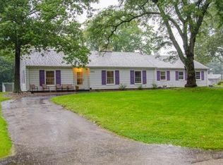 55949 Oak Manor Pl, Elkhart, IN 46514
