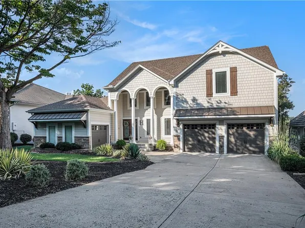 326 Southshore Dr, Lake Winnebago, MO 64034