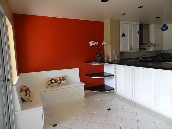Breakfast room