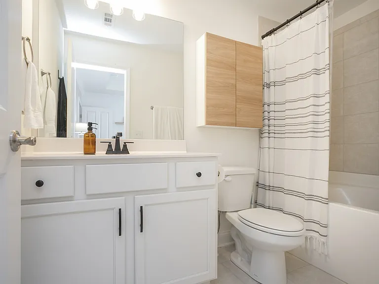 803 Goswell Dr — Photo 18