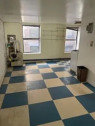 Rented by R New York