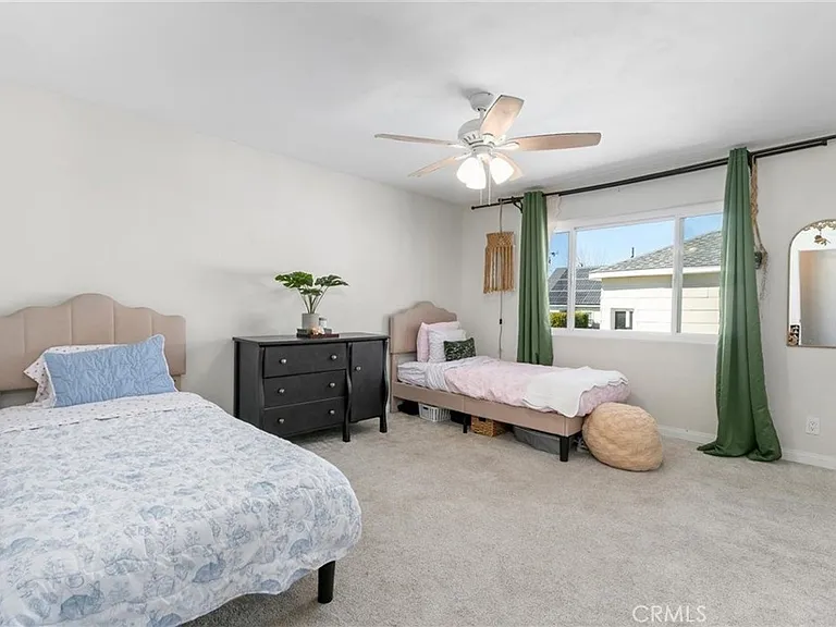 11758 Grant Dr — Photo 31