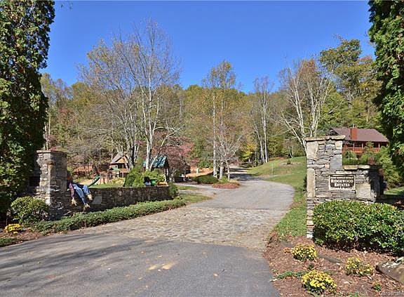 4th image of 22 Magnolia Way