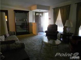 3920 Sunrise Way Dr, Saint Louis, MO 63125