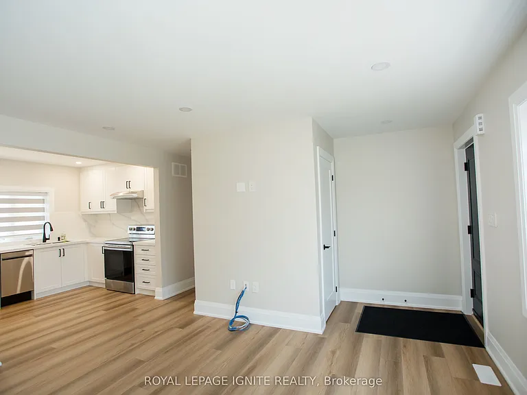 38 Parent Ave #MAIN — Photo 5