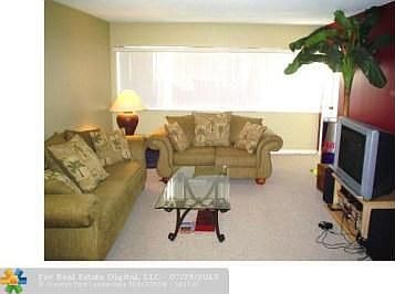 3rd image of 100 Lakeview Dr APT 313