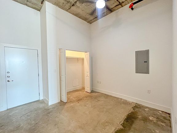 3rd image of 2450 Roosevelt Ave APT 119