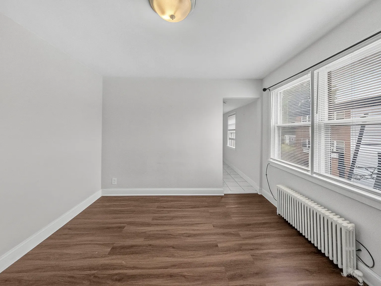 1 bed, 1000 sqft, $1,700 — Photo 3