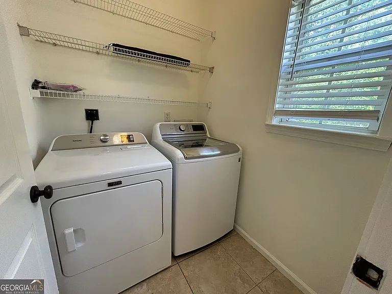 665 Arncliffe Ct — Photo 20
