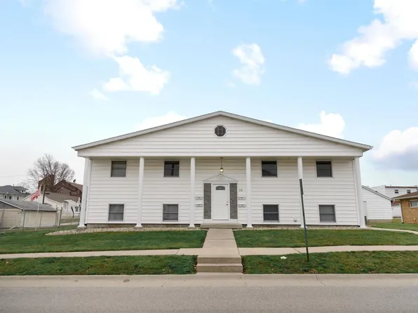 218 N Center St, Geneseo, IL 61254