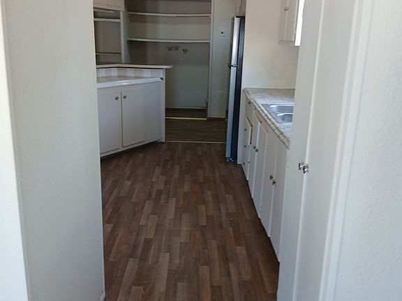 3rd image of 242 Fisher Ln #4